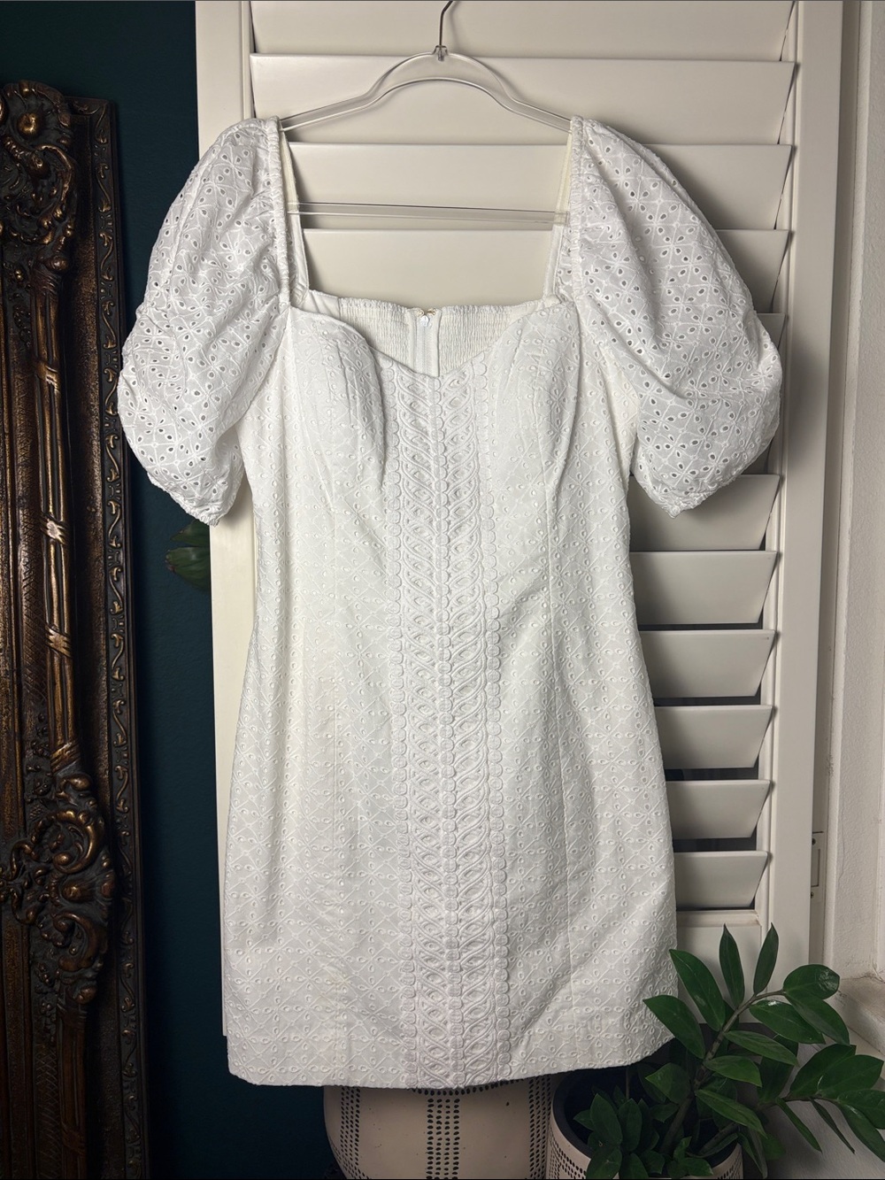 Lilly Pulitzer Daniela Crisp White Eyelet Puff Sleeve Mini Dress EUC Size 8 - Picture 15 of 17
